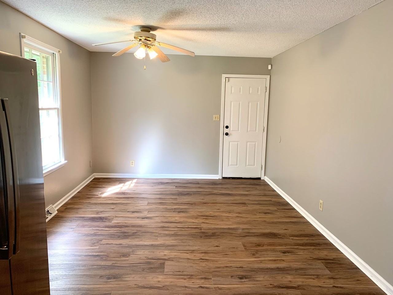 2425 Pendleton Dr - Photo 6 of 16