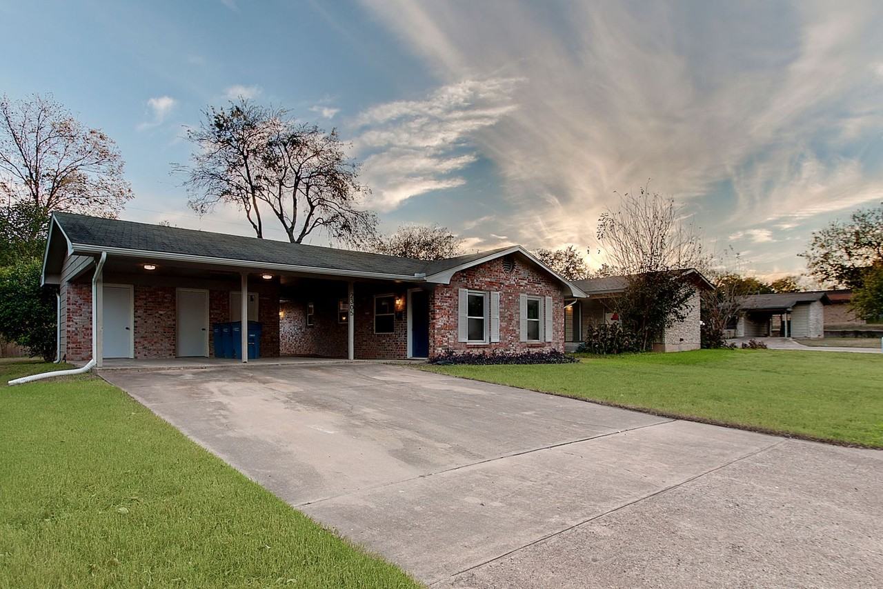 2305 Ventura Dr #B - Photo 2 of 20