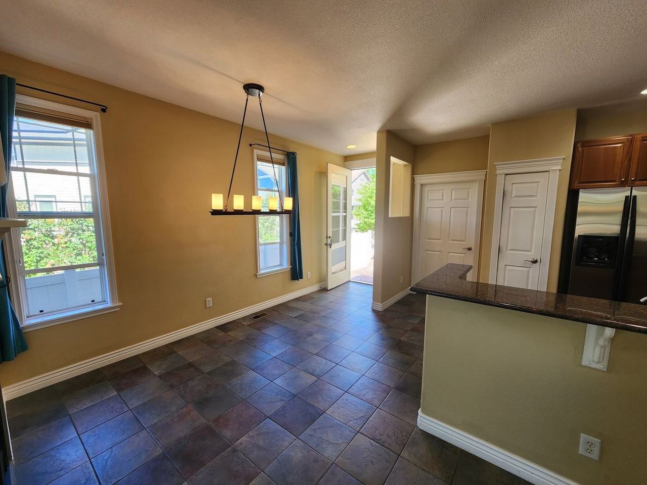 339 Casper Dr - Photo 3 of 18