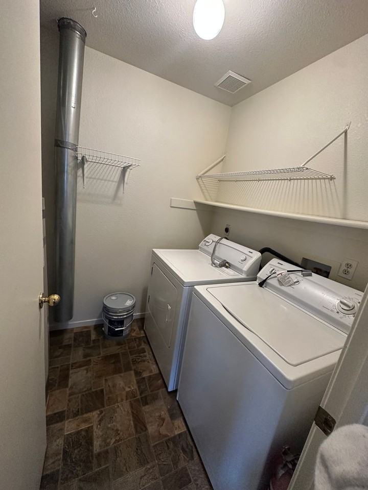 4186 Sherman Ln - Photo 4 of 8