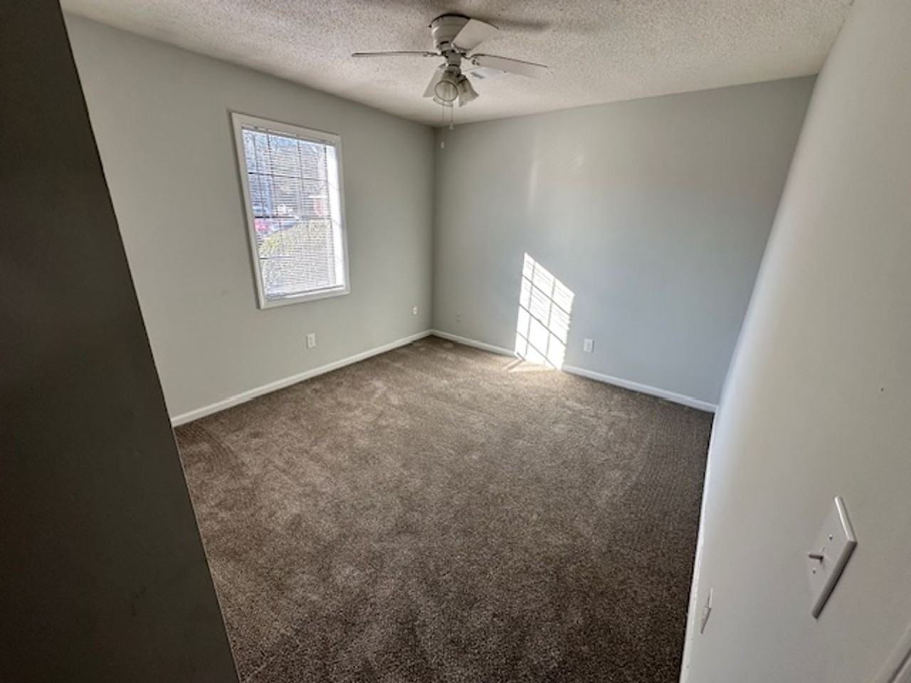 103 Sunrise Ave - Photo 4 of 10