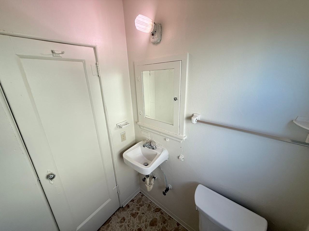 6727 35th Ave Sw - Photo 6 of 26