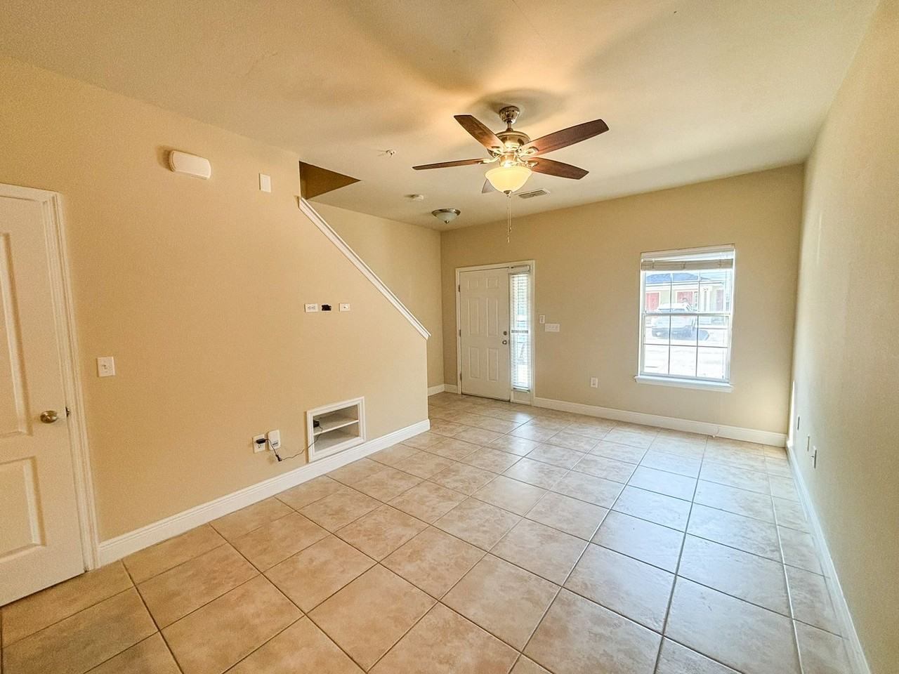 2946 Sw 35th Pl #40 - Photo 4 of 25