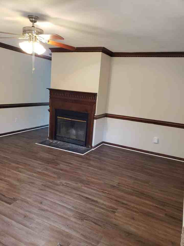 5712 Rivermill Cir - Photo 2 of 13