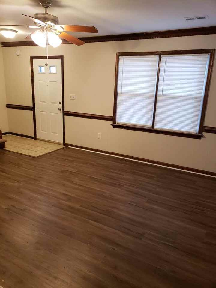 5712 Rivermill Cir - Photo 3 of 13