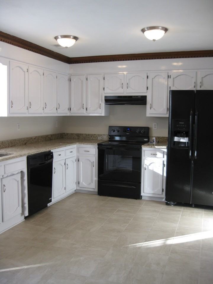 5712 Rivermill Cir - Photo 5 of 13