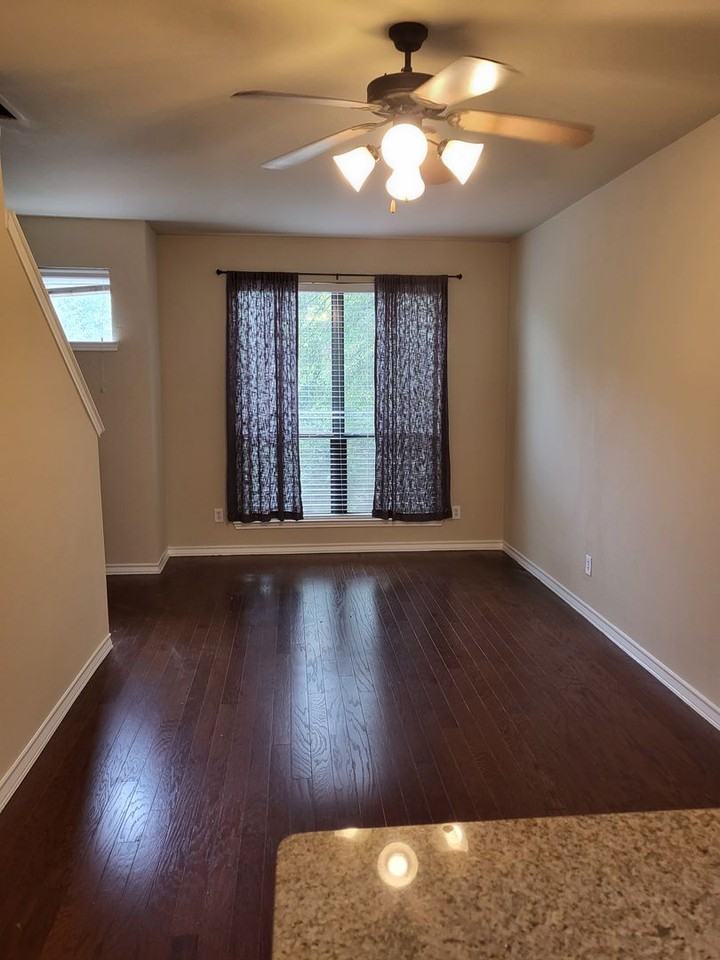 122 Nemo Ct - Photo 4 of 17