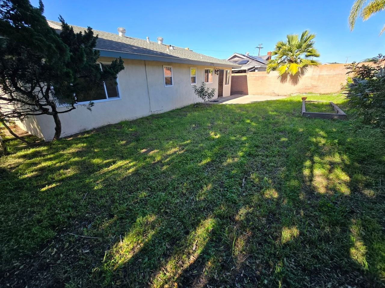 4323 Mount Henry Ave - Photo 3 of 13