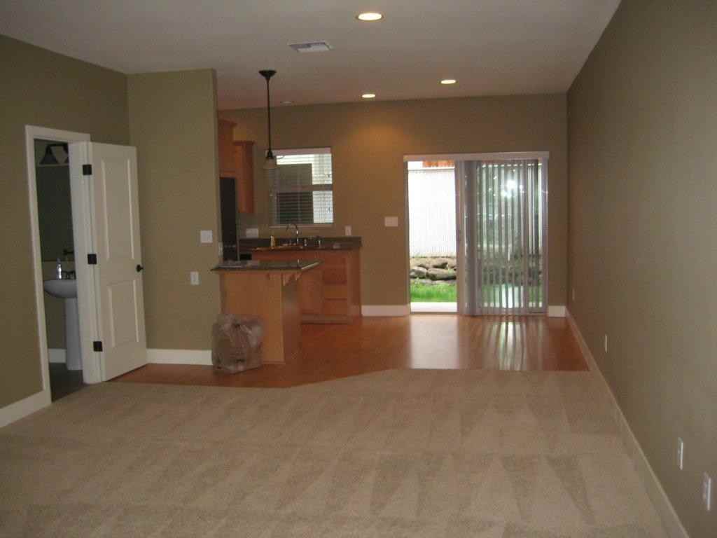 135 Casey Way - Photo 5 of 6