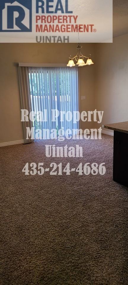 449 E Red Fox Ln - Photo 5 of 23