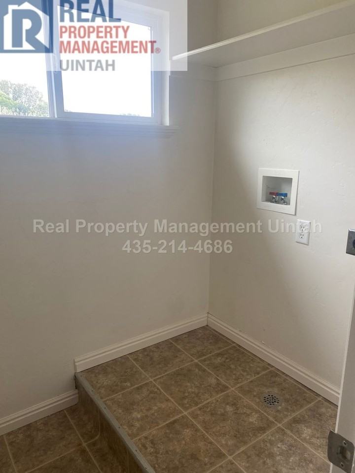 1414 S 675 E - Photo 5 of 10