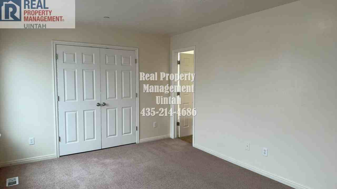 1414 S 675 E - Photo 7 of 10