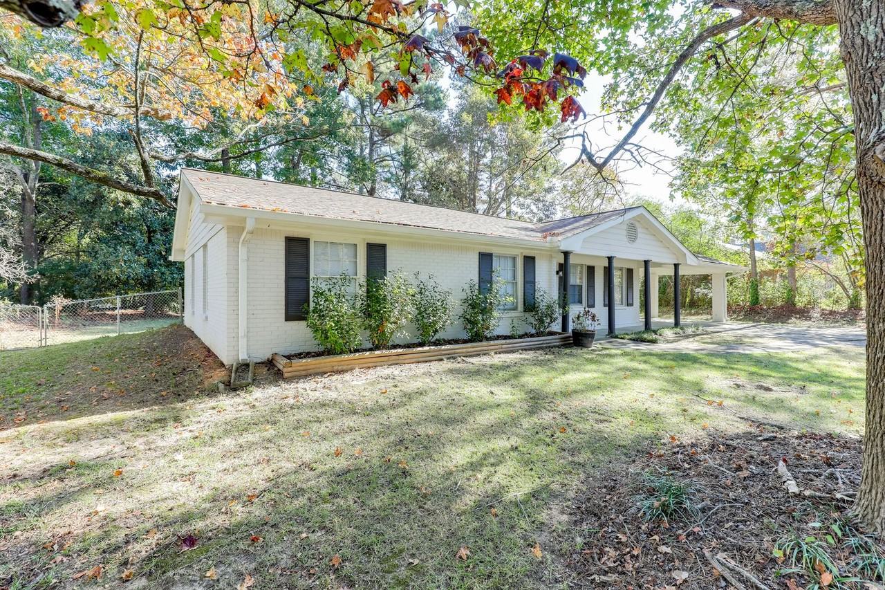 1755 Strawvalley Rd - Photo 3 of 32