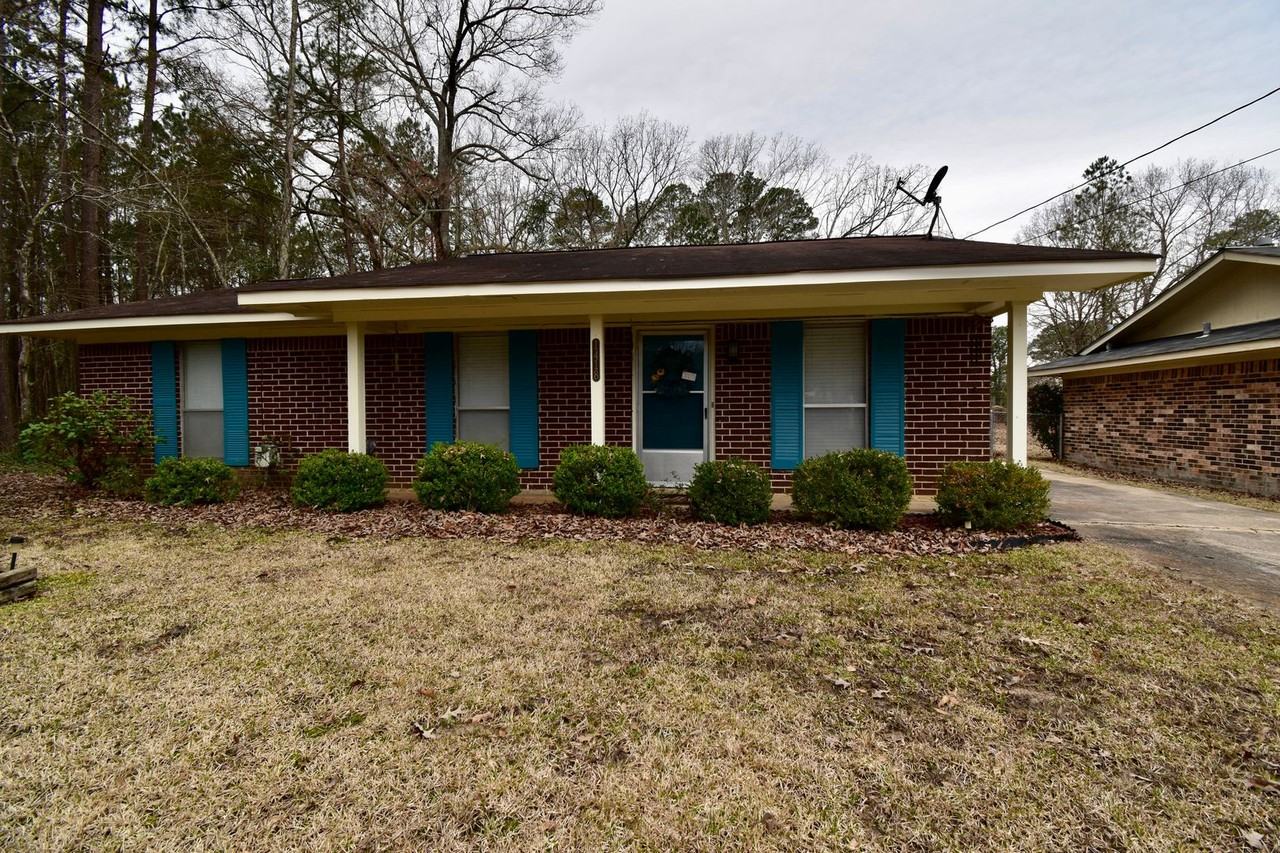 1418 Stewart St - Photo 2 of 21