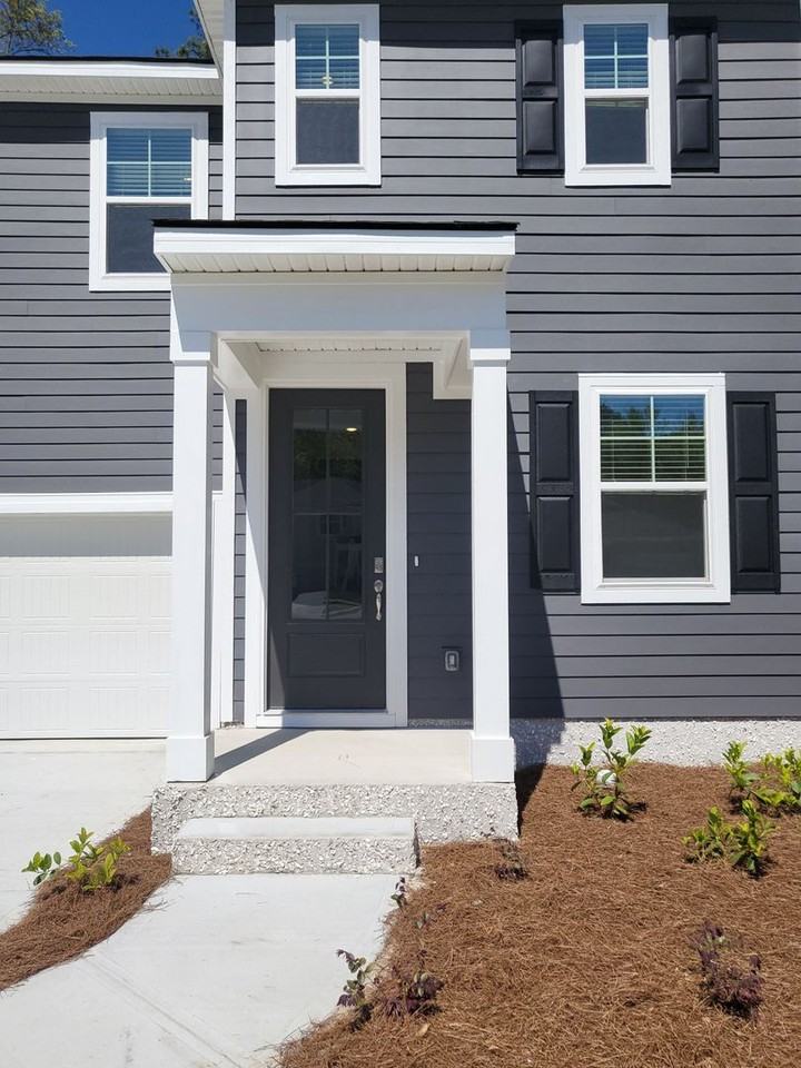 7 Coby Ln - Photo 3 of 29