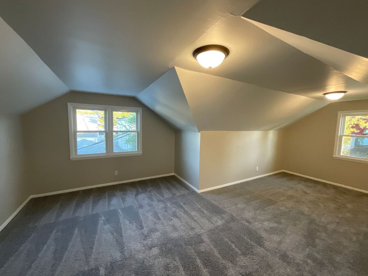 5418 Charles Ave - Photo 6 of 16