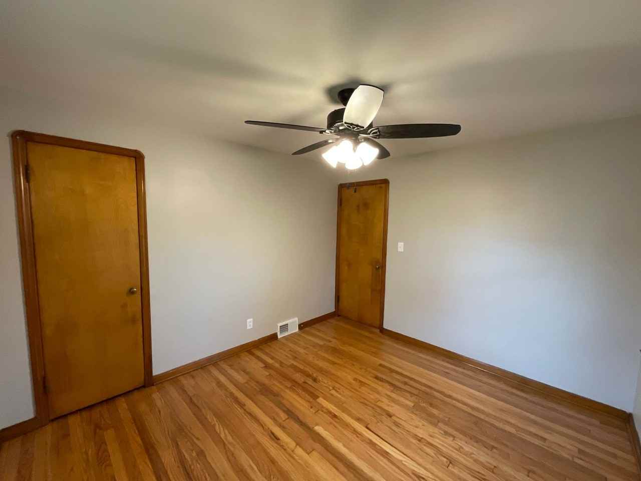 5418 Charles Ave - Photo 7 of 16