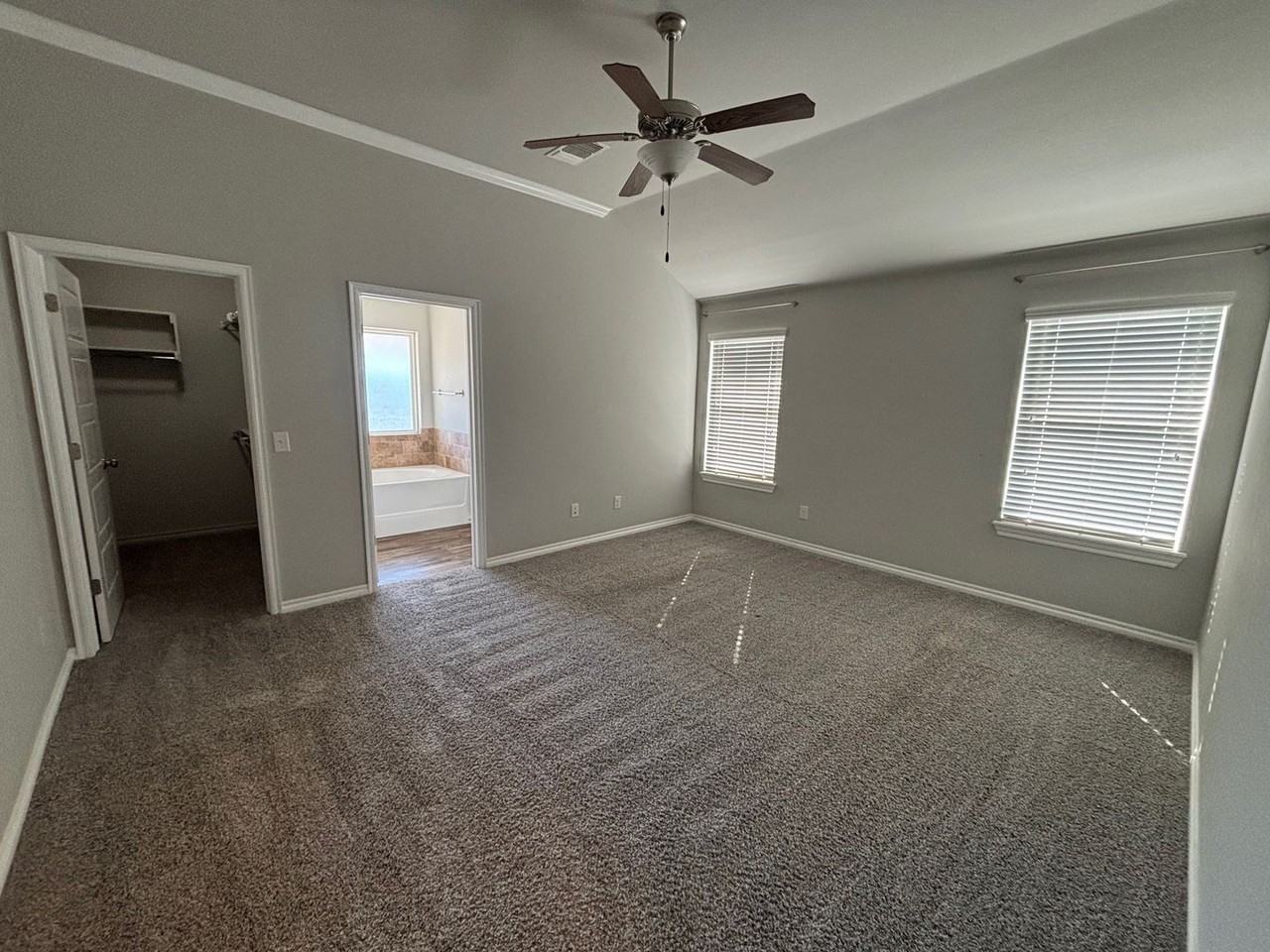 520 Sperry Dr - Photo 7 of 20