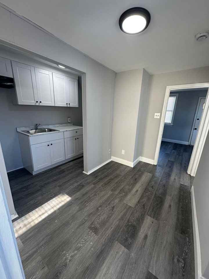 612 Macdade Blvd - Photo 4 of 7