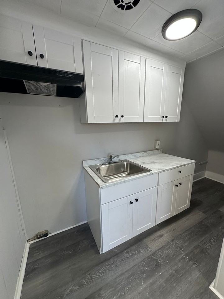 612 Macdade Blvd - Photo 5 of 7