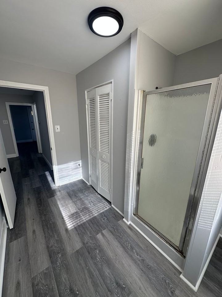 612 Macdade Blvd - Photo 7 of 7