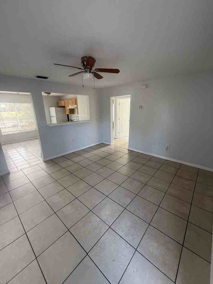 1527 Schoolhouse St #A1 - Photo 2 of 15