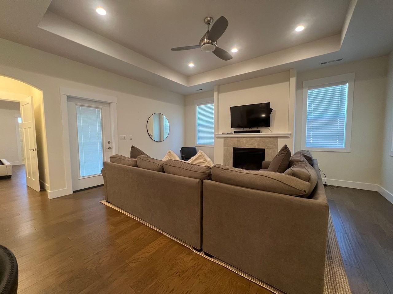 479 E Hersey St - Photo 3 of 21