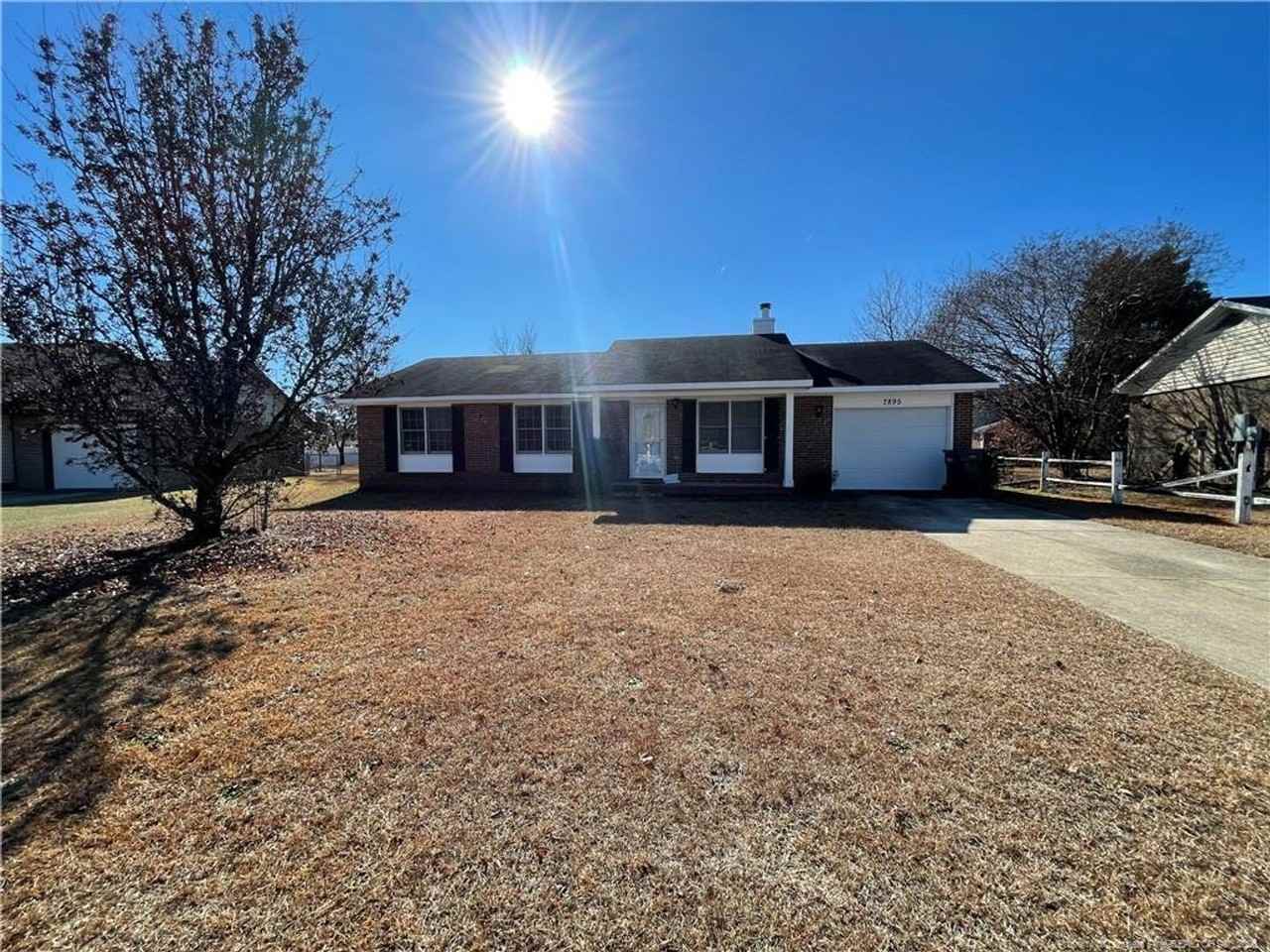 7895 Burwell Dr - Photo 2 of 10