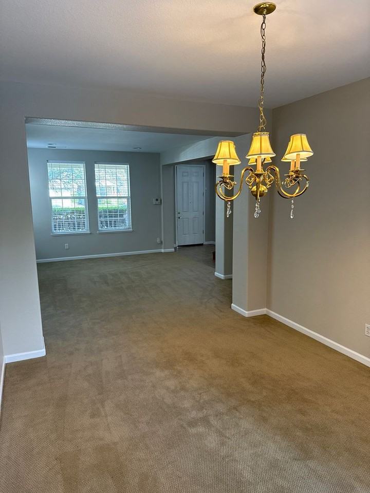 4262 Glenhaven Dr - Photo 3 of 21