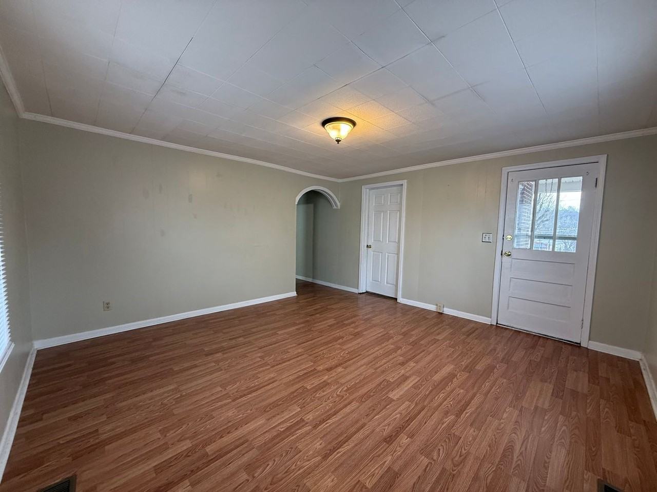 315 Park St - Photo 3 of 22