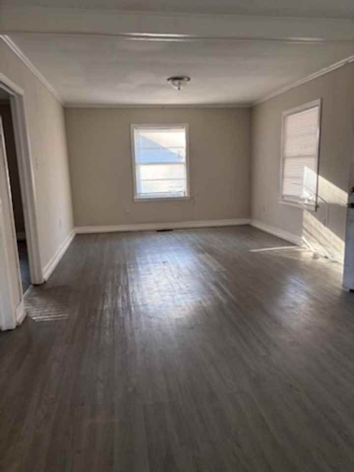 3230 Rosemary Ave - Photo 5 of 12