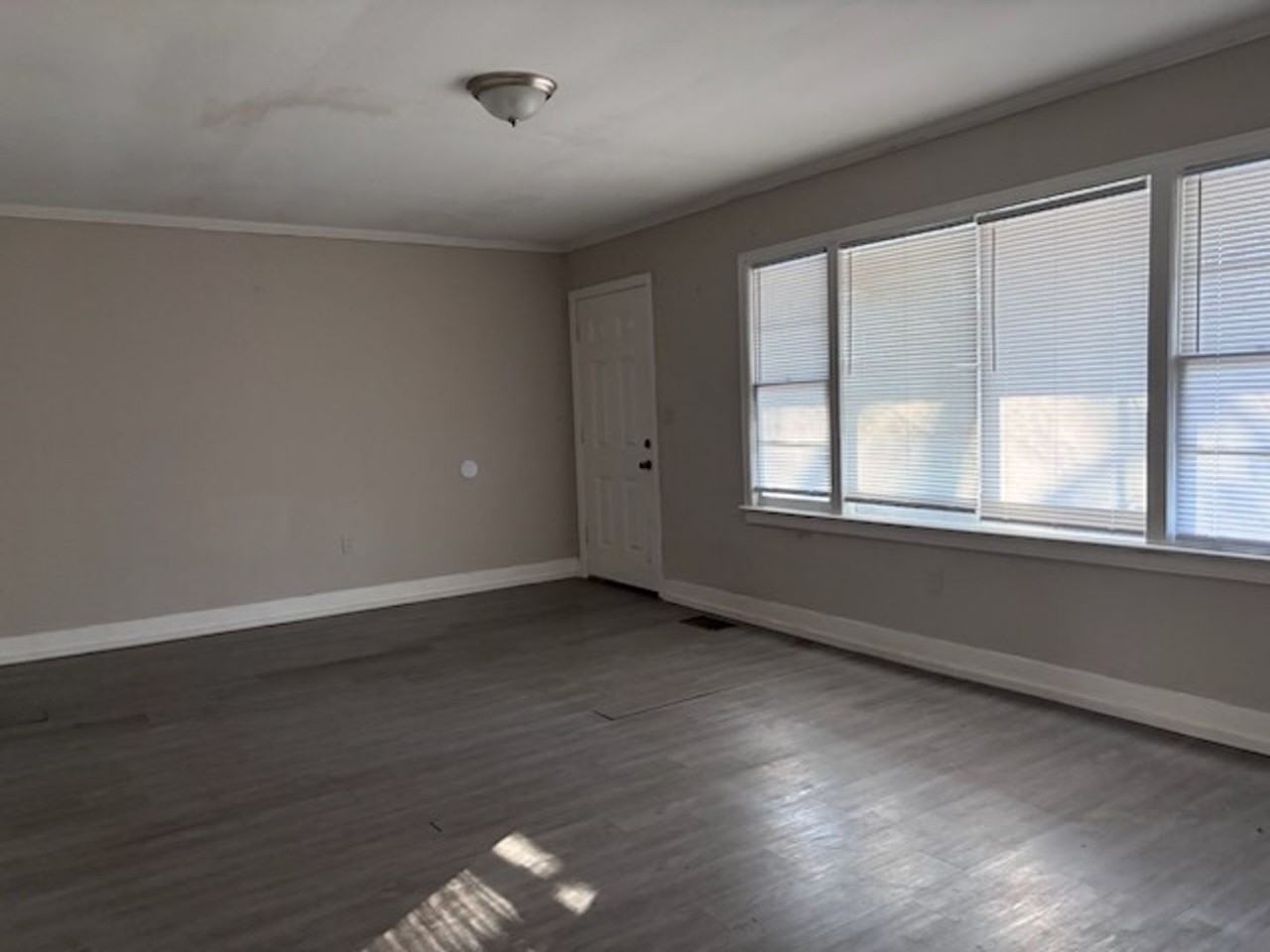 3230 Rosemary Ave - Photo 6 of 12