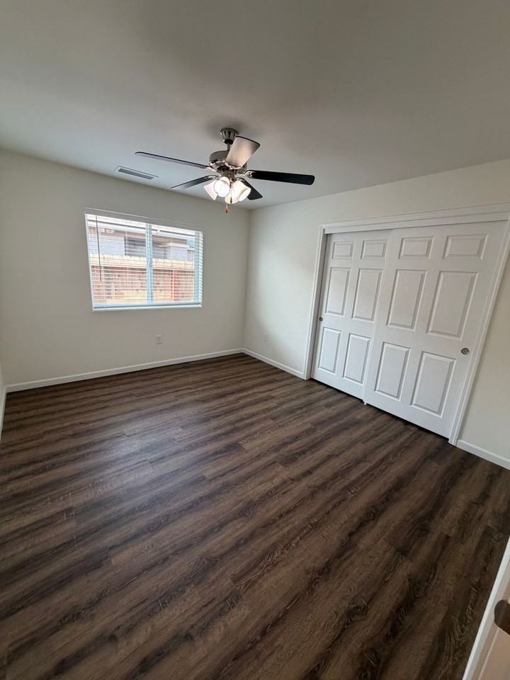 2434 W Park Dr - Photo 7 of 14