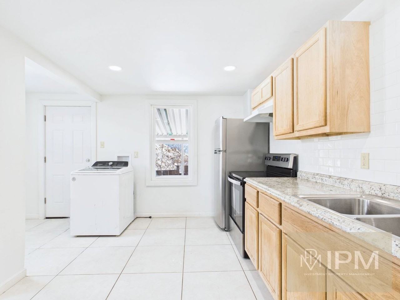 532 Ridge St - Photo 5 of 18