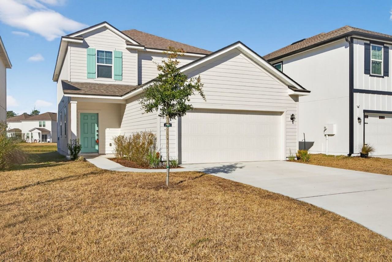 14790 Cashew Ave - Photo 2 of 33