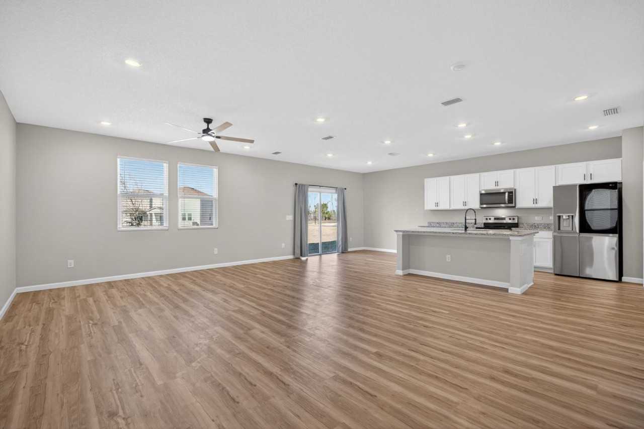 14790 Cashew Ave - Photo 6 of 33