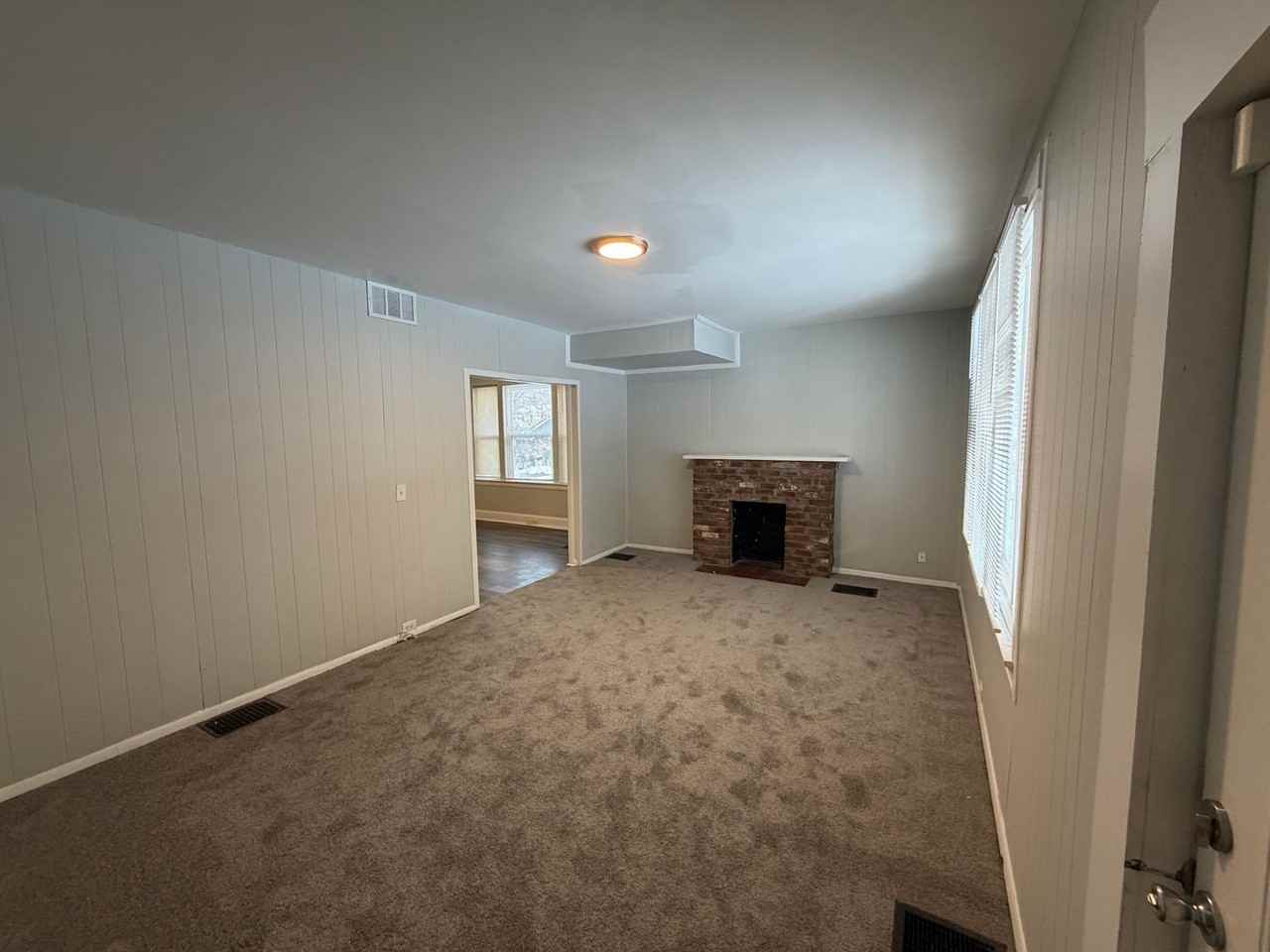 24 Parkwood Pl - Photo 3 of 29