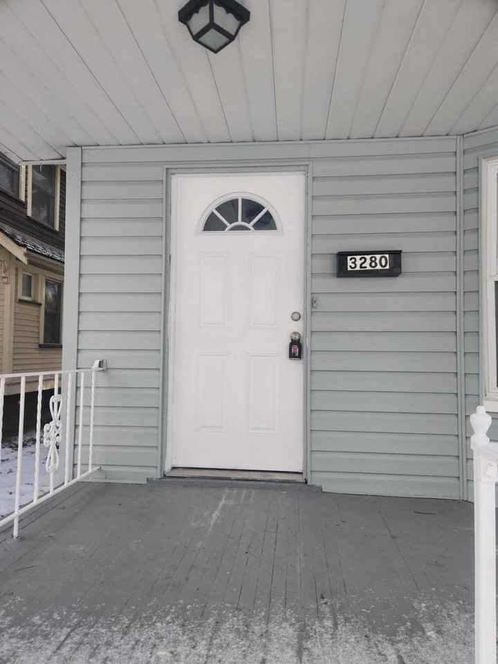 3280 W 82nd St - Photo 2 of 33