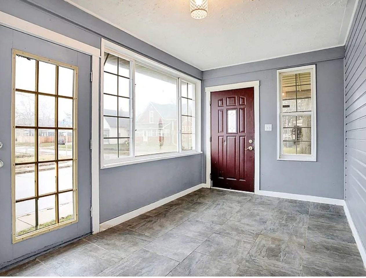 423 N Webster St - Photo 6 of 16