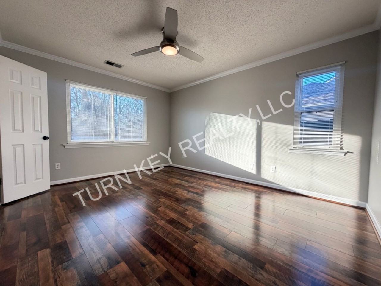 412 Cedar Grove Ln - Photo 6 of 20