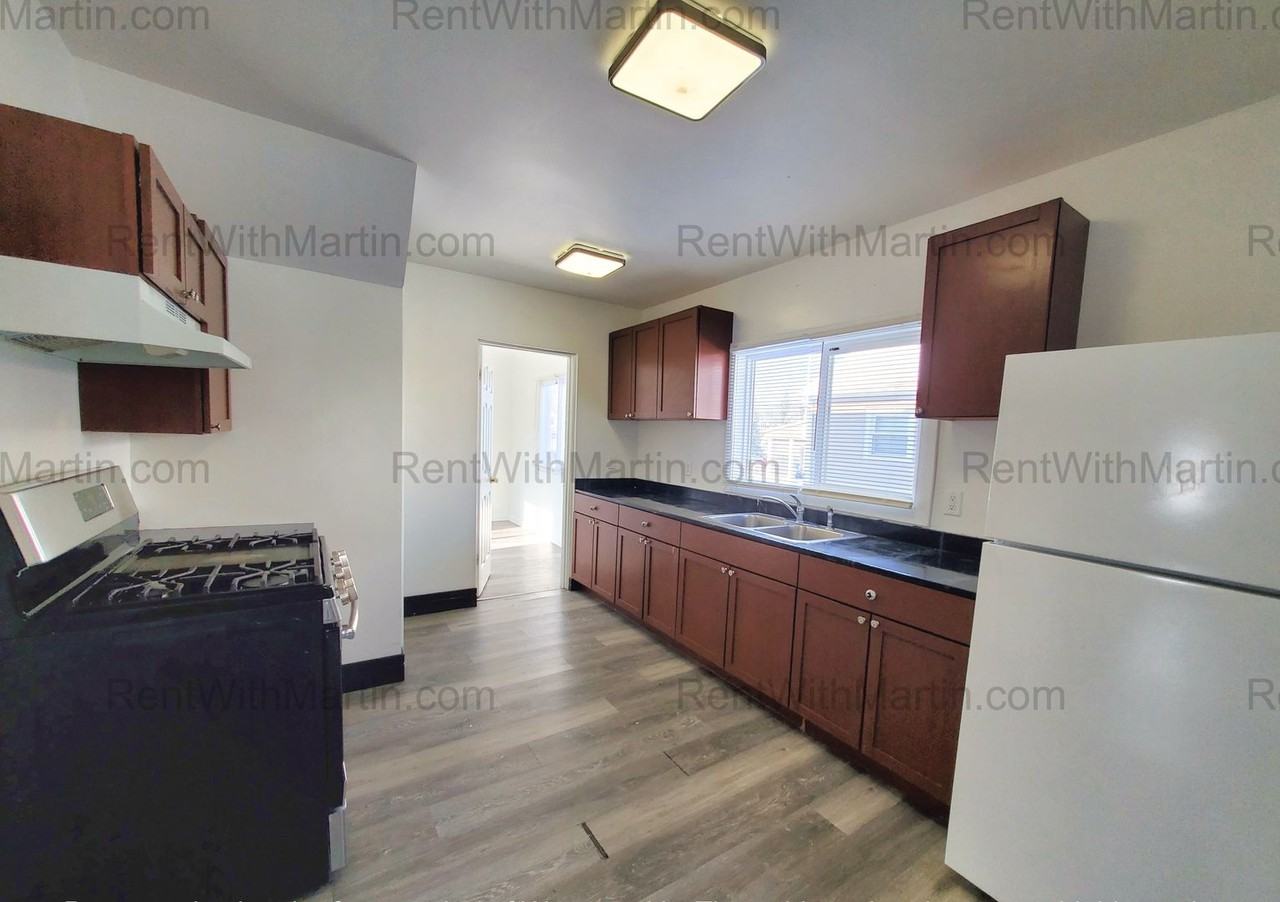 137 Hope Ave - Photo 6 of 22