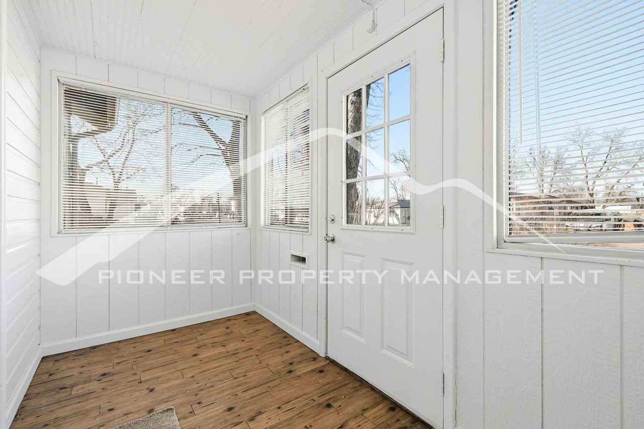 2840 W 1st Ave - Photo 3 of 28