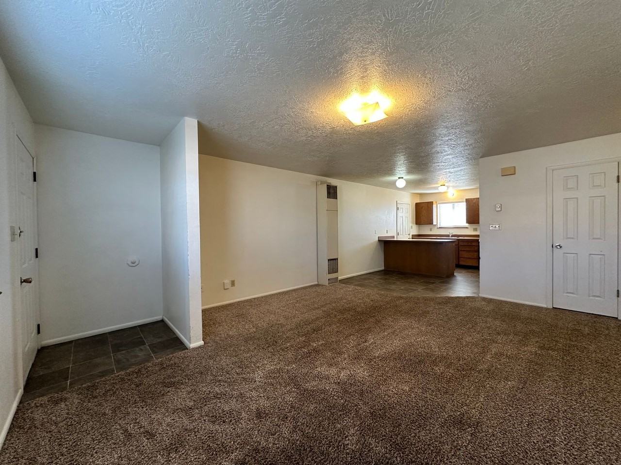 369 N Wood Cir - Photo 6 of 21