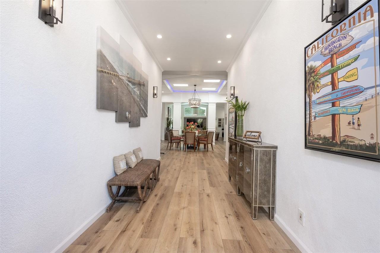 17220 Courtney Ln - Photo 2 of 23