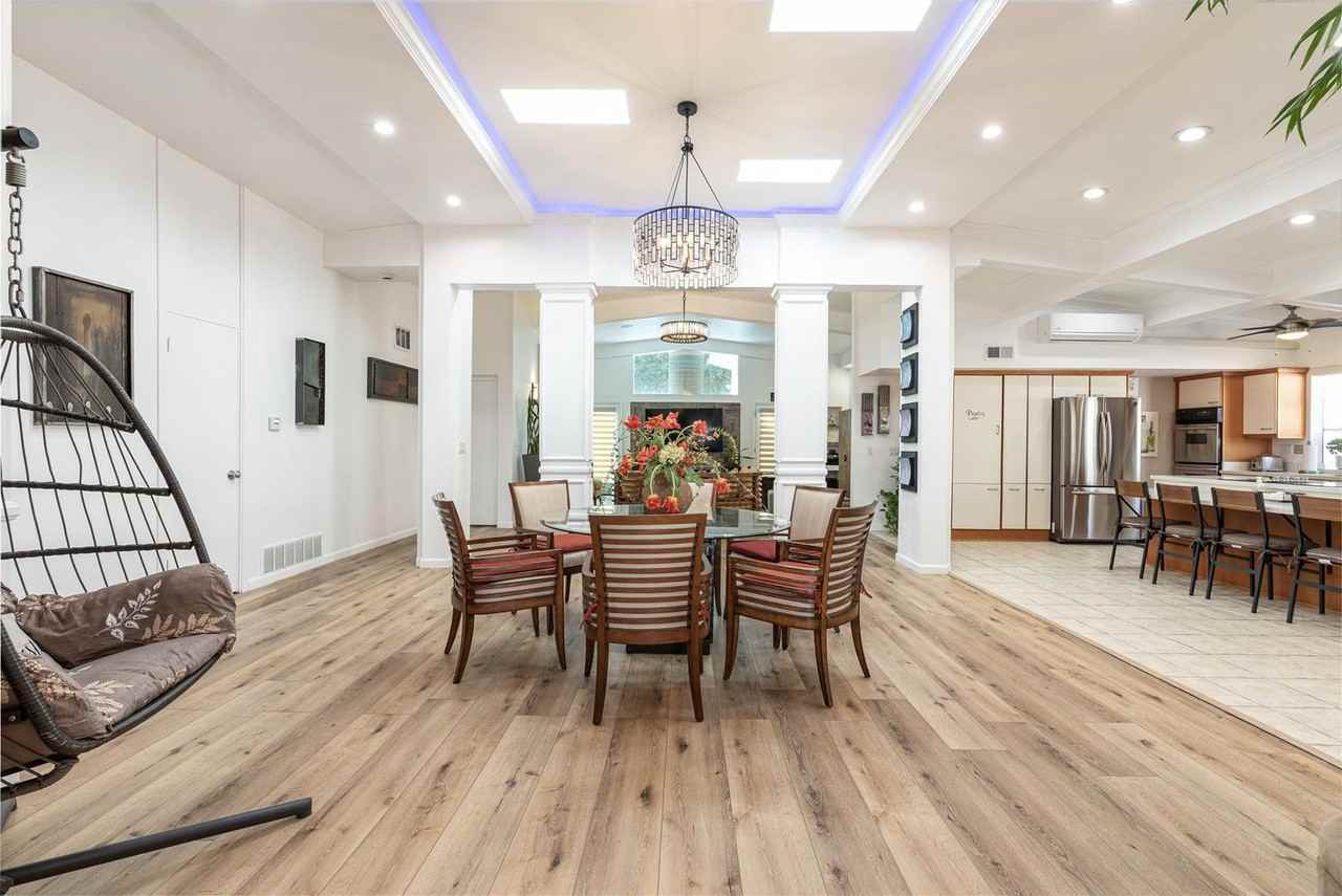 17220 Courtney Ln - Photo 3 of 23