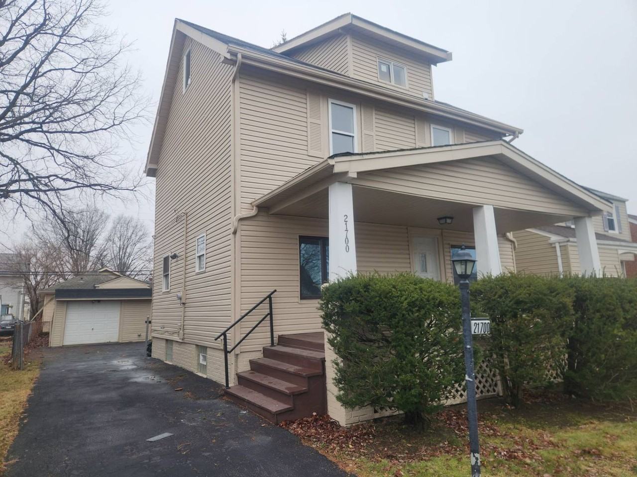 21700 Westport Ave - Photo 3 of 50