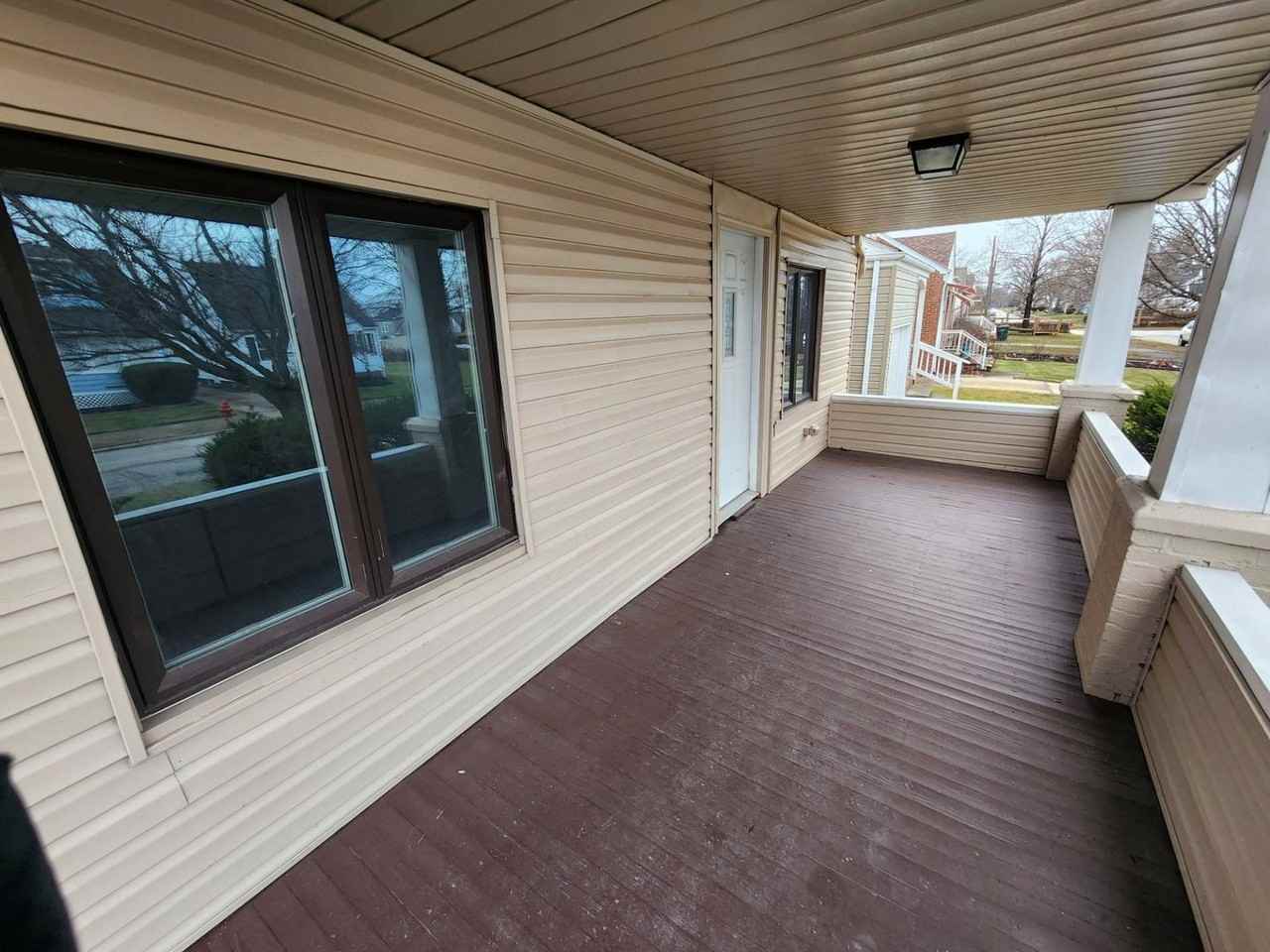 21700 Westport Ave - Photo 7 of 50