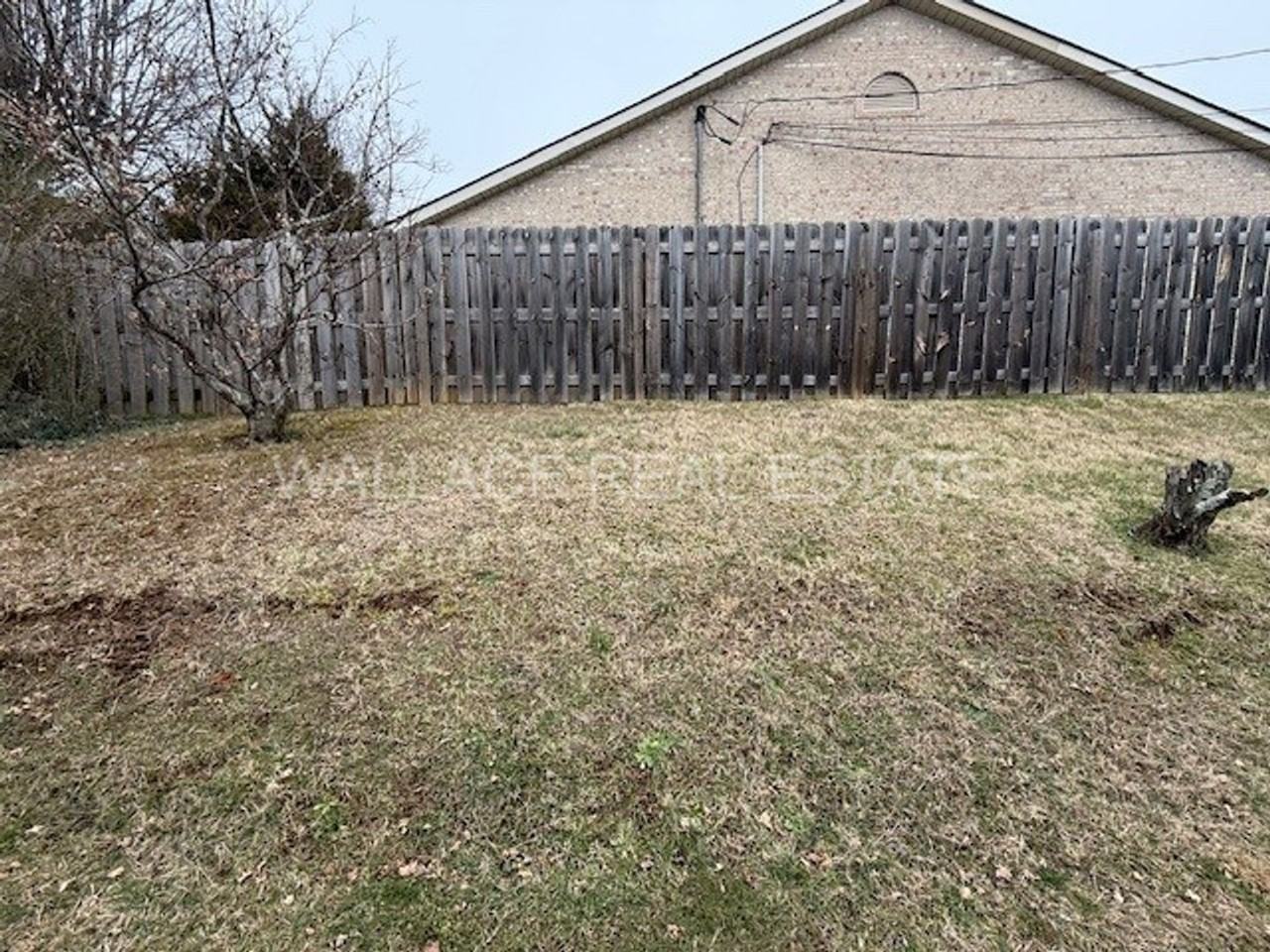 221 Commander Way - Photo 6 of 12