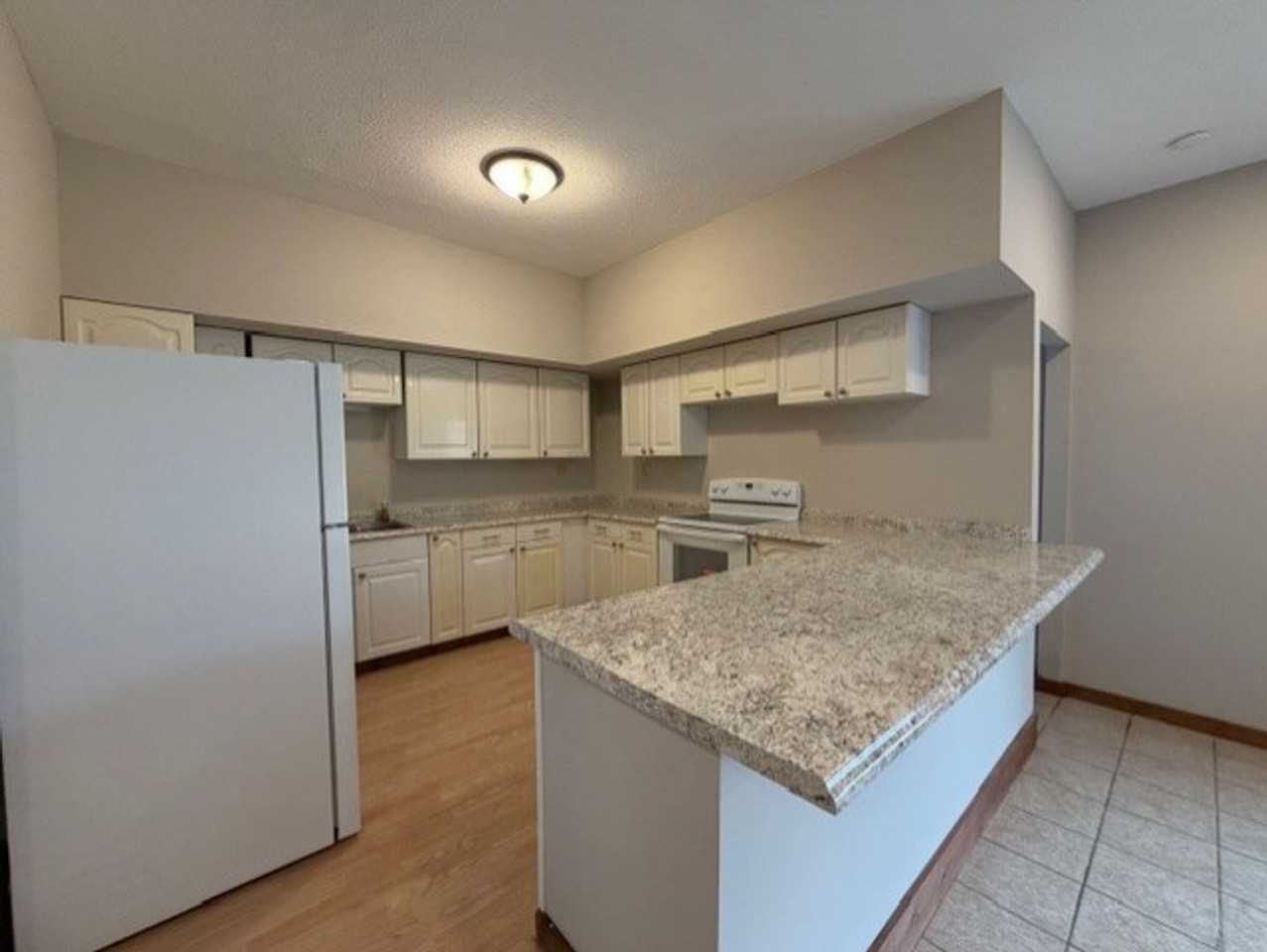 2408 Springfield Xenia Rd - Photo 5 of 19