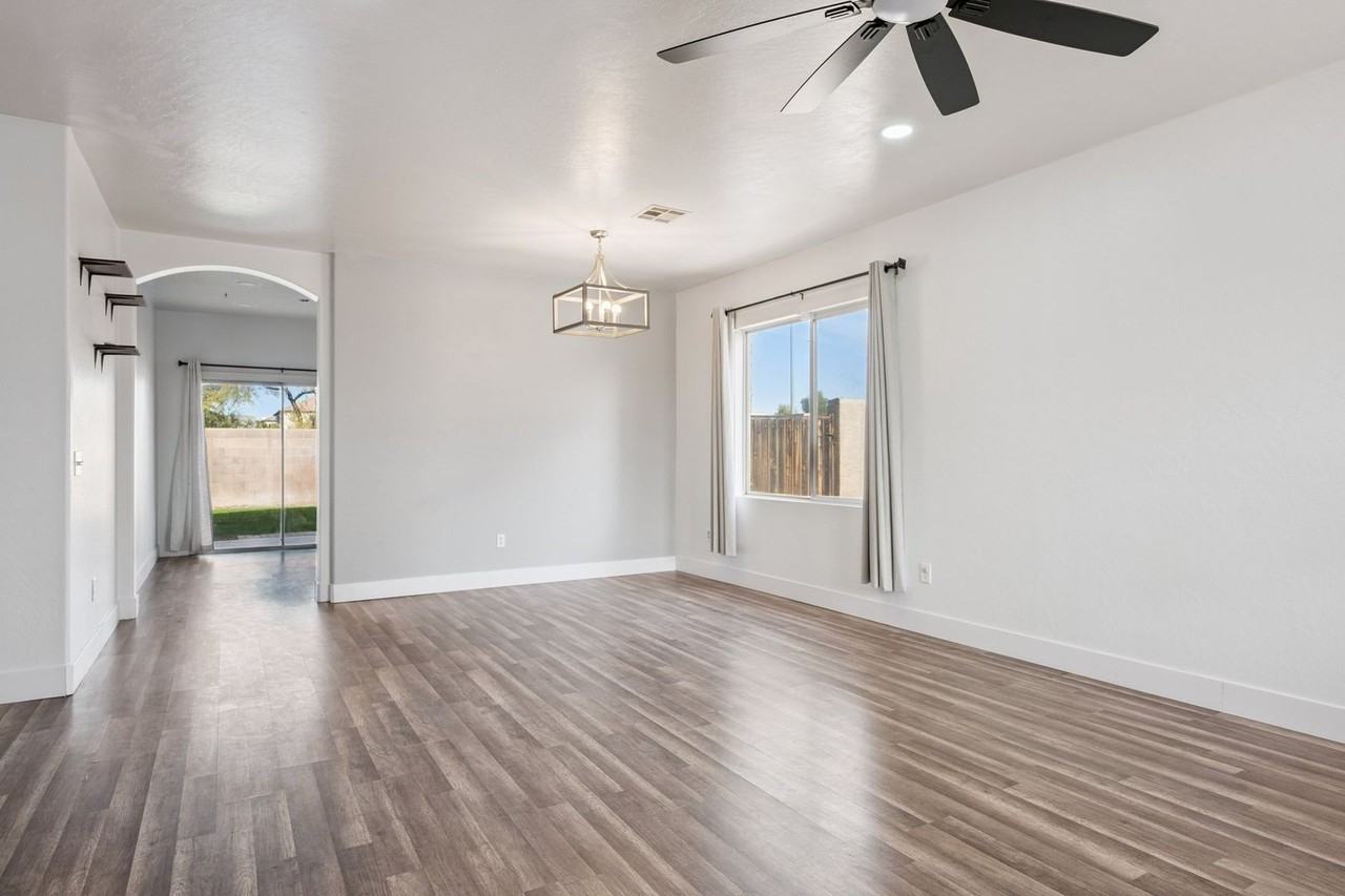 10614 E Olla Ave - Photo 5 of 27